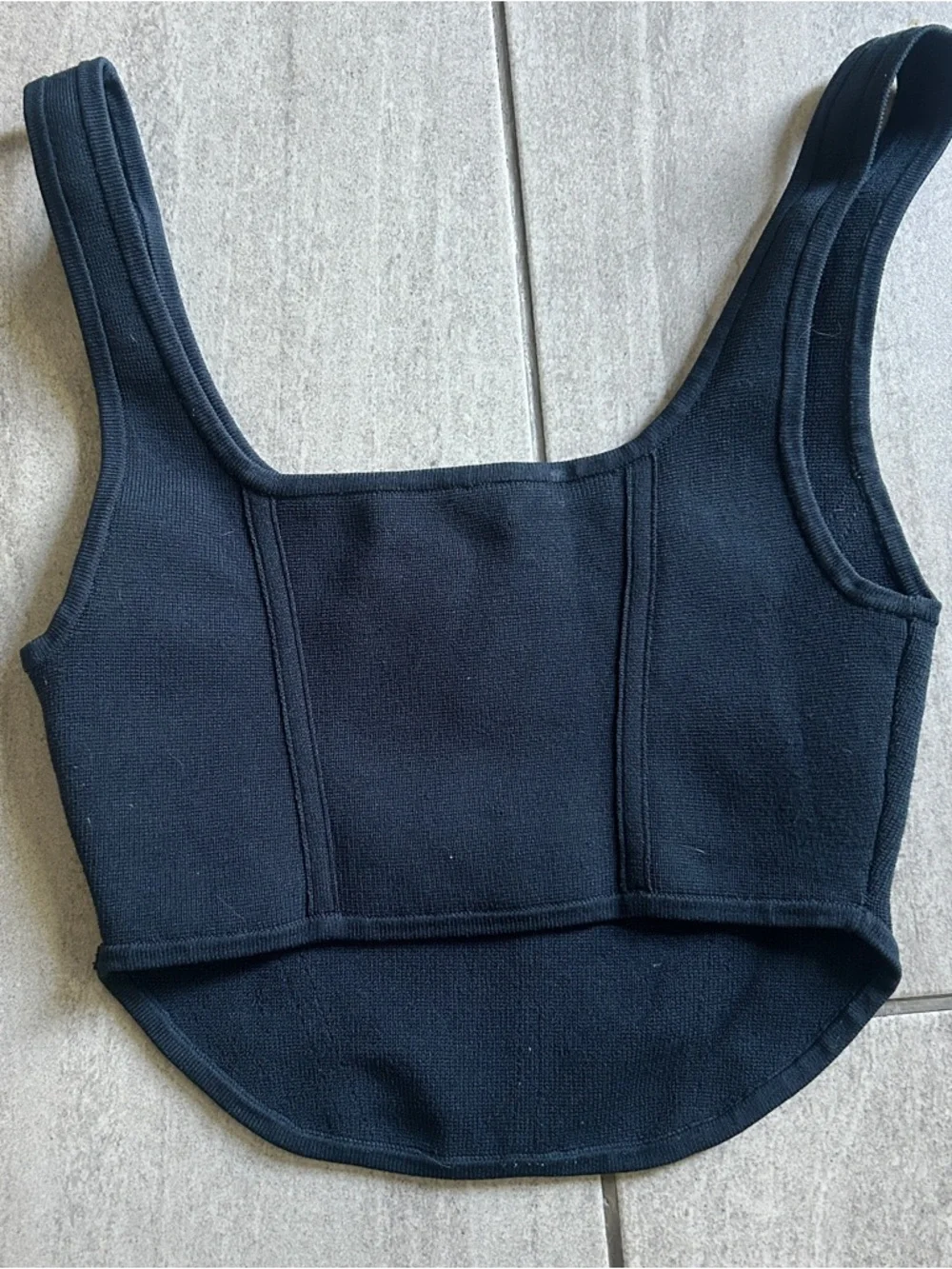 Babaton Charcoal Square-Neck Cropped Tank